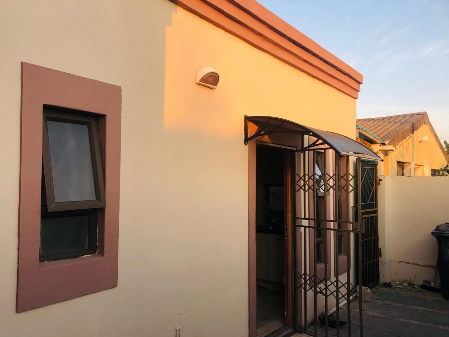 3 Bedroom Property for Sale in Khaya Western Cape